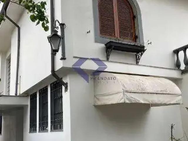 Casa / Sobrado para Locação em São Paulo/SP Parque Colonial 5 Quartos