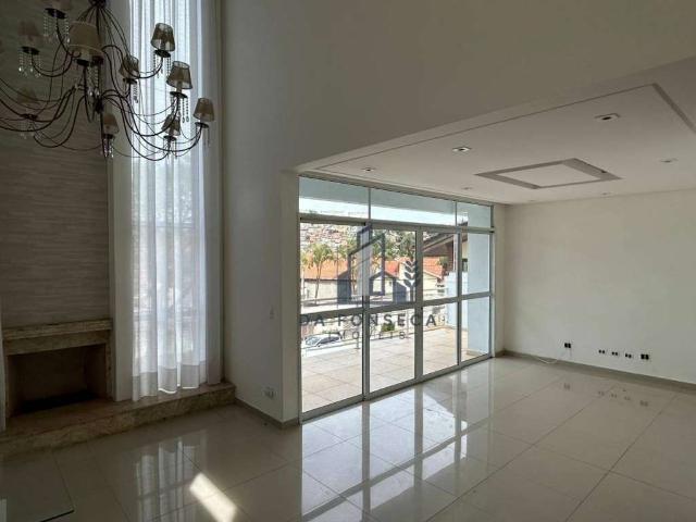 Casa / Sobrado para Locação em São Paulo/SP Parque dos Príncipes 4 Quartos