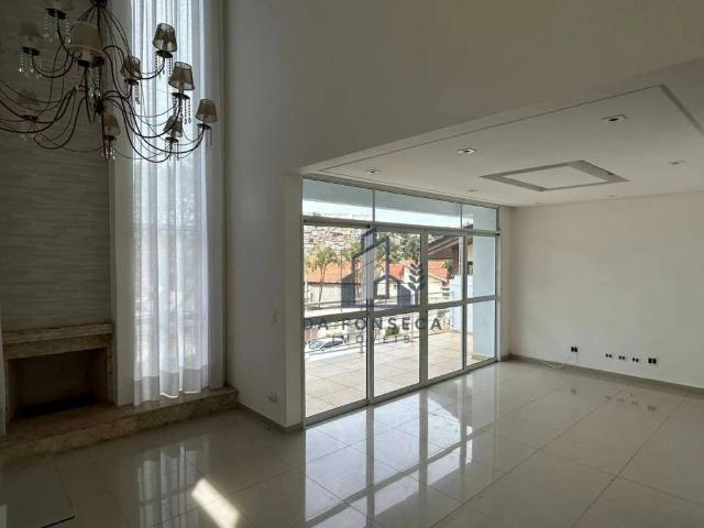 Casa / Sobrado para Locação em São Paulo/SP Parque dos Príncipes 4 Quartos
