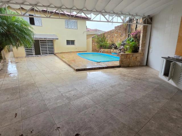Casa / Sobrado para Locação em São Paulo/SP Parque São Domingos 4 Quartos