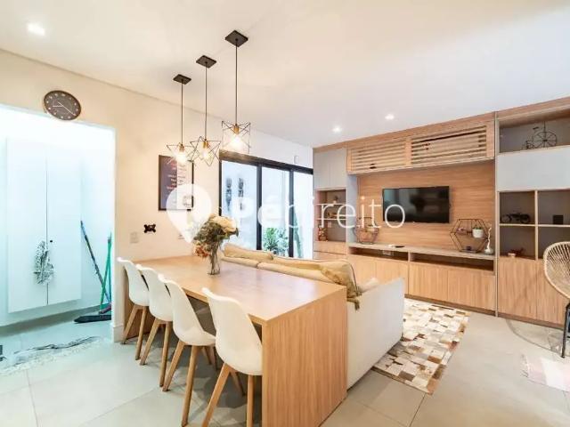 Casa / Sobrado para Locação em São Paulo/SP Parque São Jorge 2 Quartos