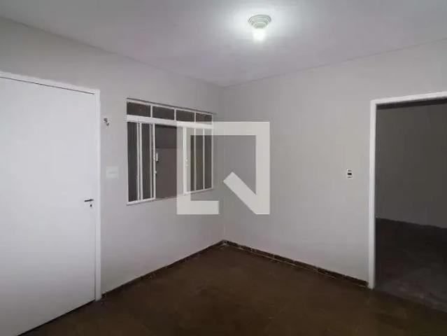 Casa / Sobrado para Locação em São Paulo/SP Parque São Rafael 2 Quartos