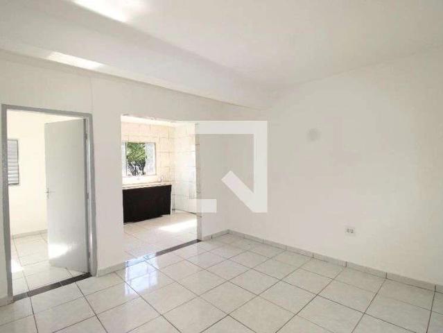 Casa / Sobrado para Locação em São Paulo/SP Parque Santa Rita 2 Quartos