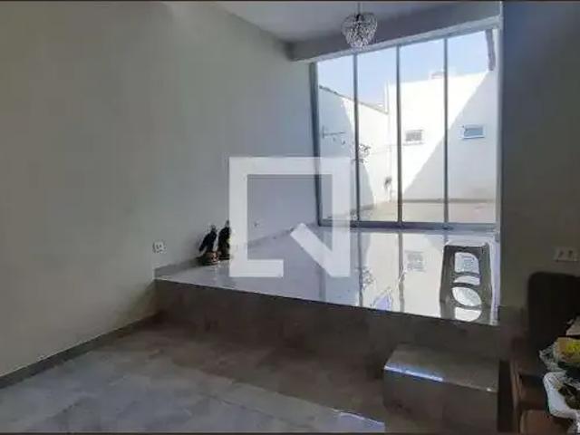 Casa / Sobrado para Locação em São Paulo/SP Penha De França 3 Quartos