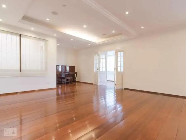 Casa / Sobrado para Locação em São Paulo/SP Perdizes 4 Quartos
