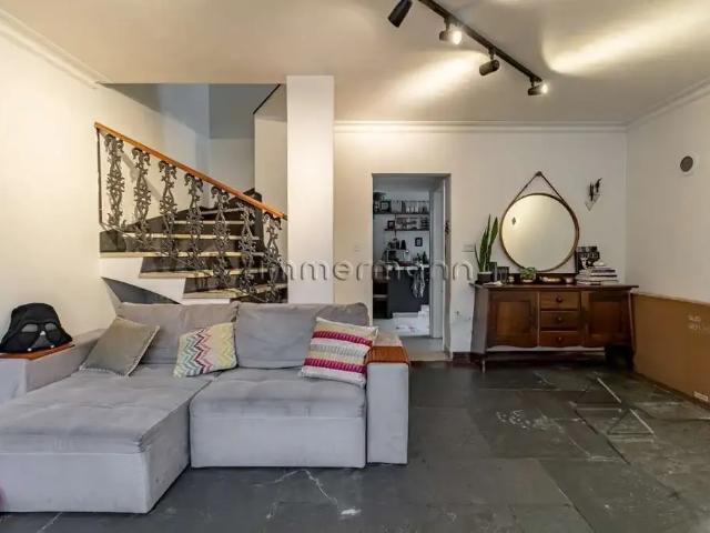 Casa / Sobrado para Locação em São Paulo/SP Pinheiros 3 Quartos