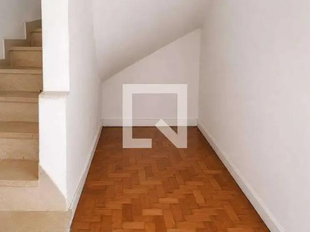 Casa / Sobrado para Locação em São Paulo/SP Pinheiros 4 Quartos