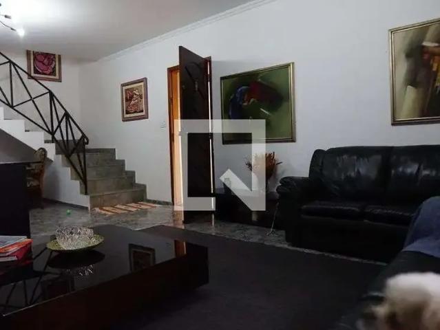 Casa / Sobrado para Locação em São Paulo/SP Piqueri 4 Quartos