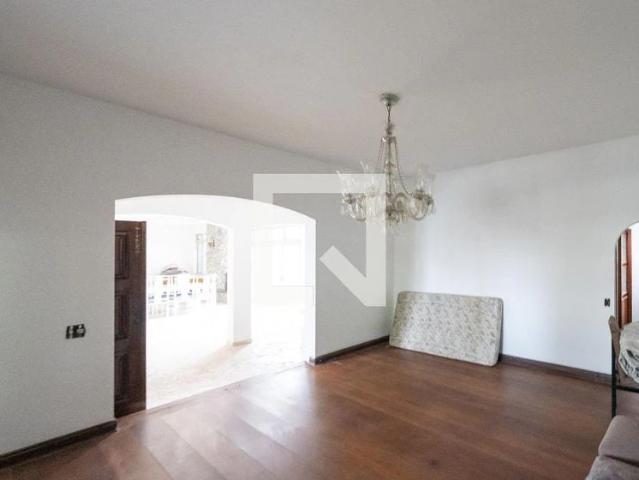 Casa / Sobrado para Locação em São Paulo/SP Planalto Paulista 3 Quartos