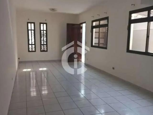 Casa / Sobrado para Locação em São Paulo/SP Quinta da Paineira 3 Quartos