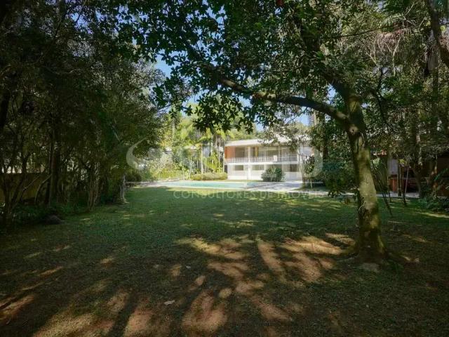 Casa / Sobrado para Locação em São Paulo/SP Retiro Morumbi 4 Quartos