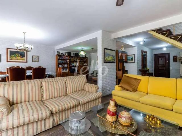 Casa / Sobrado para Locação em São Paulo/SP Retiro Morumbi 4 Quartos