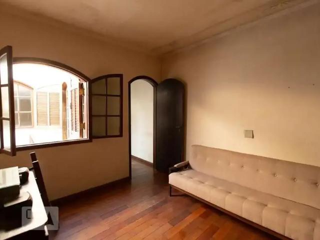Casa / Sobrado para Locação em São Paulo/SP Tatuapé 6 Quartos