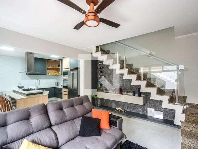 Casa / Sobrado para Locação em São Paulo/SP Tatuapé 3 Quartos