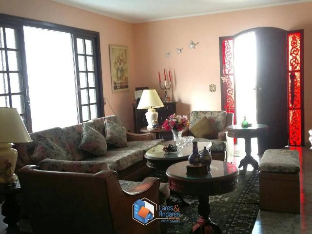 Casa / Sobrado para Locação em São Paulo/SP Tremembé 6 Quartos