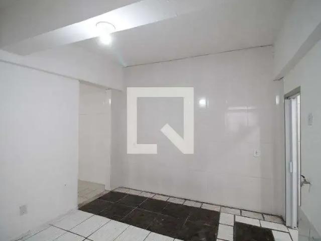 Casa / Sobrado para Locação em São Paulo/SP Vila Talarico 1 Quartos