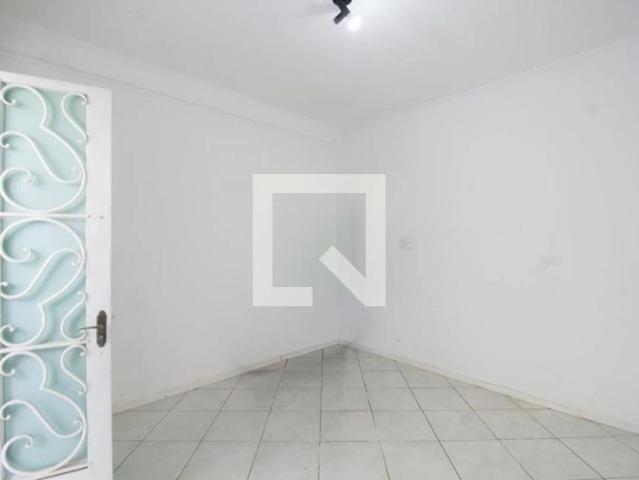 Casa / Sobrado para Locação em São Paulo/SP Vila Zulmira 1 Quartos
