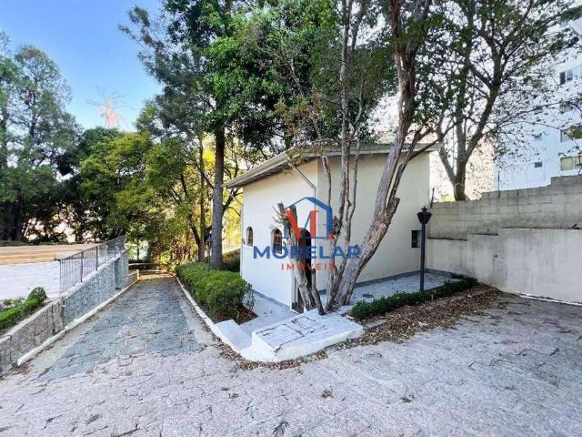 Casa / Sobrado para Locação em São Paulo/SP Vila Albertina 13 Quartos