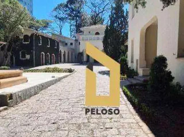 Casa / Sobrado para Locação em São Paulo/SP Vila Albertina 16 Quartos