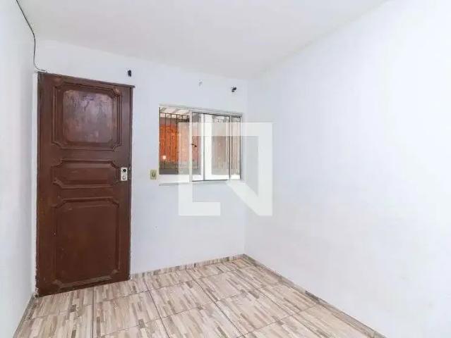 Casa / Sobrado para Locação em São Paulo/SP Vila Amália 2 Quartos