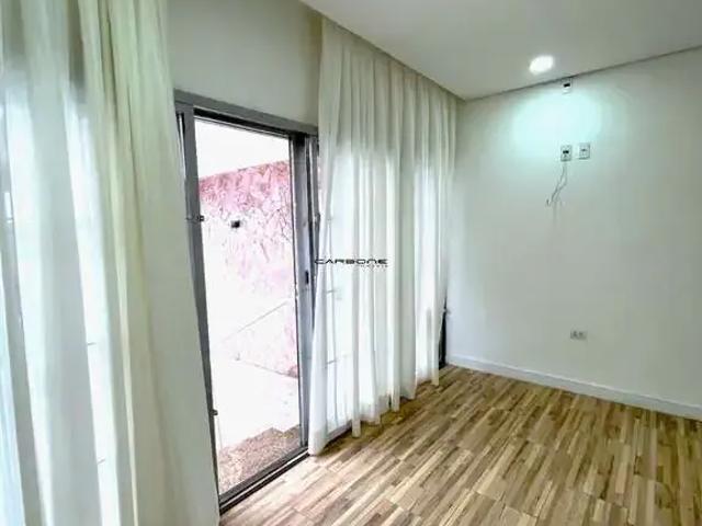 Casa / Sobrado para Locação em São Paulo/SP Vila Azevedo 5 Quartos