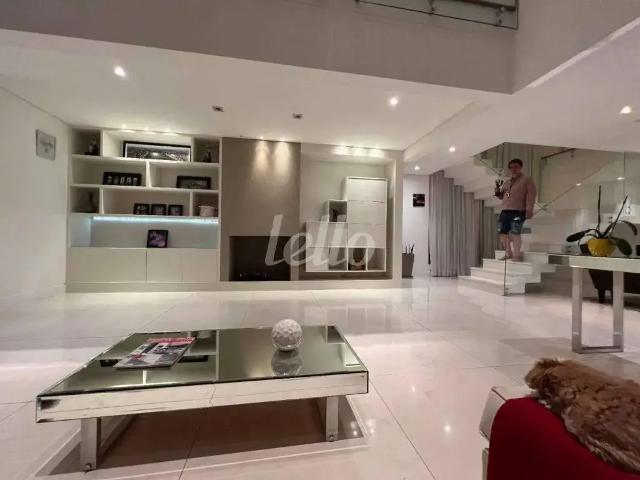 Casa / Sobrado para Locação em São Paulo/SP Vila Bertioga 4 Quartos
