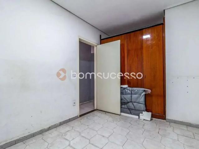 Casa / Sobrado para Locação em São Paulo/SP Vila Canero 4 Quartos