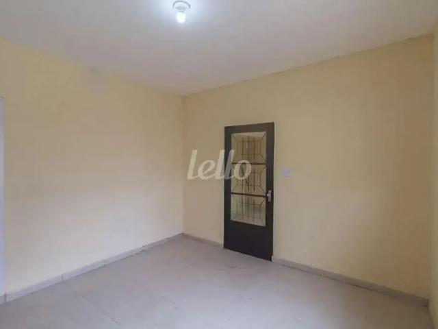Casa / Sobrado para Locação em São Paulo/SP Vila Carrão 1 Quartos