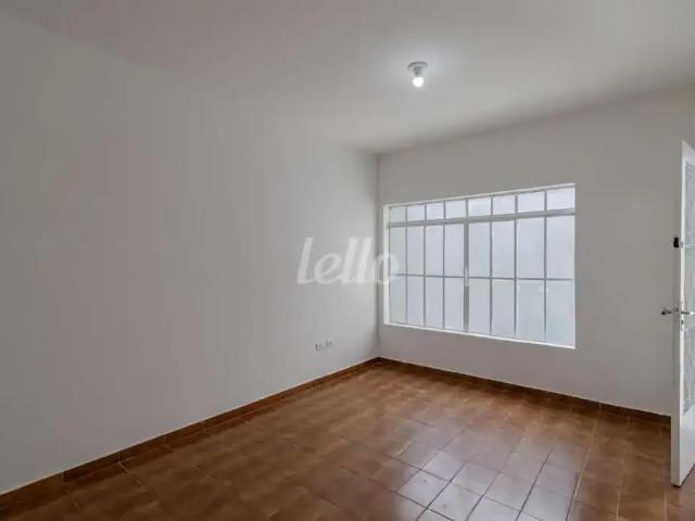 Casa / Sobrado para Locação em São Paulo/SP Vila Carrão 2 Quartos