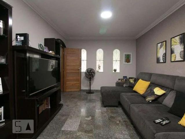 Casa / Sobrado para Locação em São Paulo/SP Vila Carrão 4 Quartos