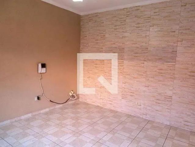 Casa / Sobrado para Locação em São Paulo/SP Vila Constança 3 Quartos