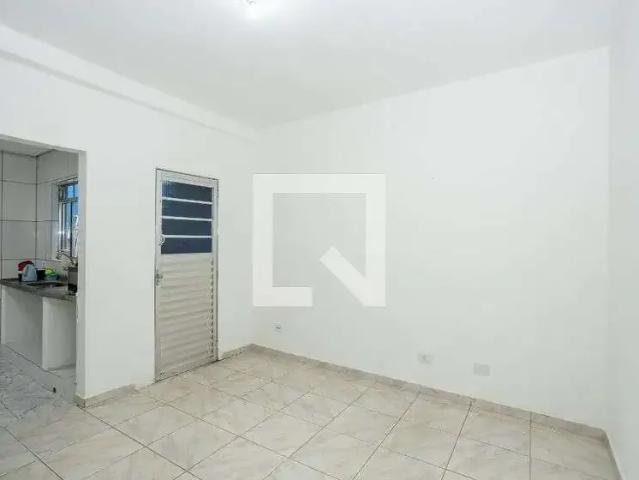 Casa / Sobrado para Locação em São Paulo/SP Vila Constança 1 Quartos