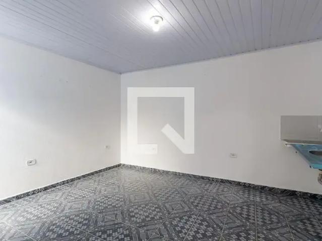 Casa / Sobrado para Locação em São Paulo/SP Vila Constança 1 Quartos