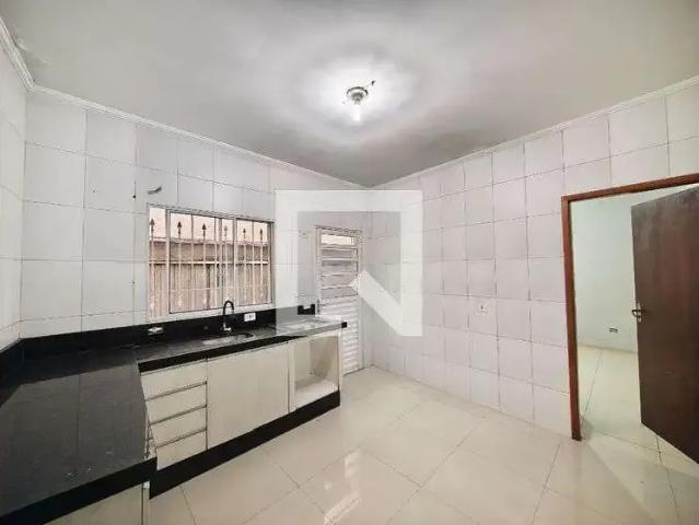 Casa / Sobrado para Locação em São Paulo/SP Vila Constança 1 Quartos