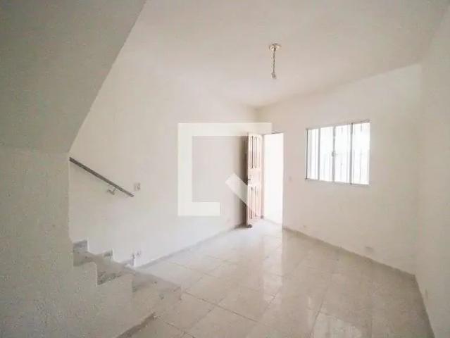 Casa / Sobrado para Locação em São Paulo/SP Vila Curuçá 2 Quartos