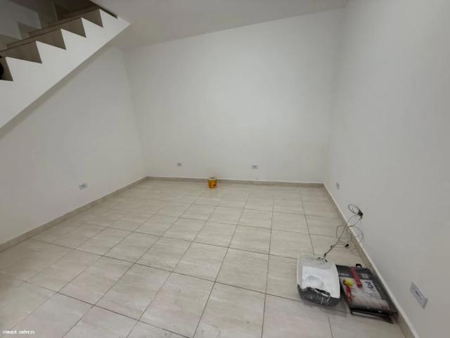 Casa / Sobrado para Locação em São Paulo/SP Vila Curuçá 2 Quartos