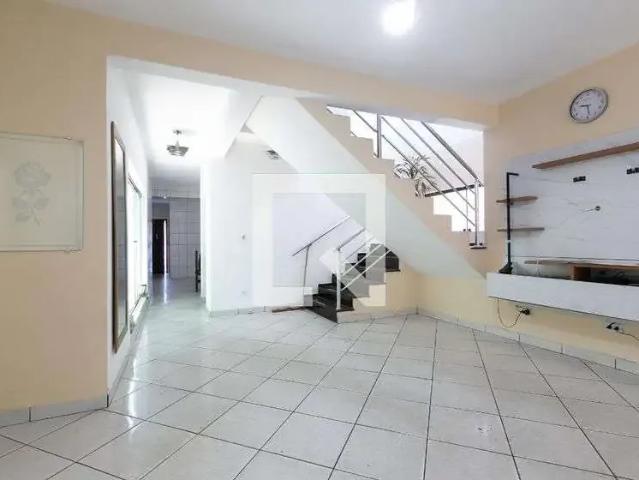 Casa / Sobrado para Locação em São Paulo/SP Vila Curuçá 4 Quartos