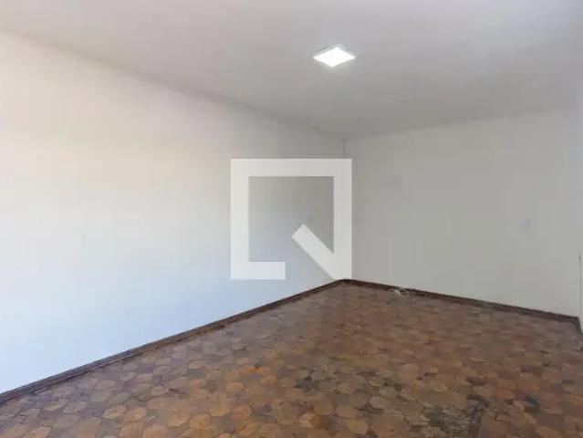 Casa / Sobrado para Locação em São Paulo/SP Vila Ema 3 Quartos