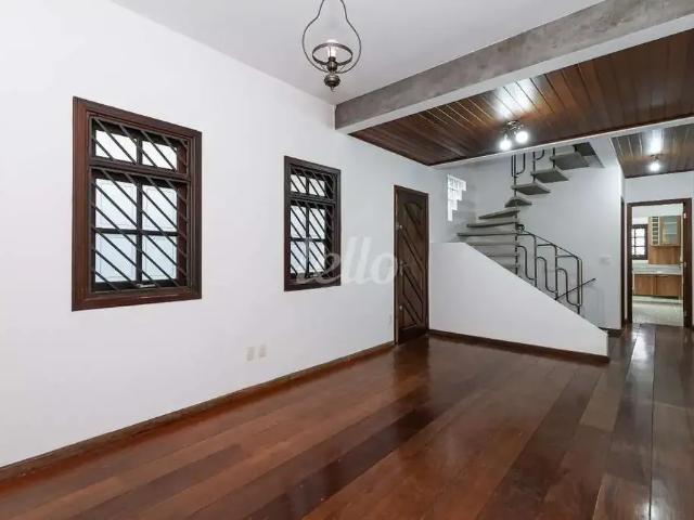 Casa / Sobrado para Locação em São Paulo/SP Vila Ema 3 Quartos