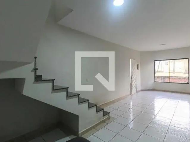 Casa / Sobrado para Locação em São Paulo/SP Vila Ema 3 Quartos