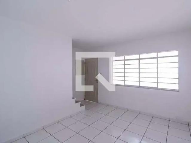 Casa / Sobrado para Locação em São Paulo/SP Vila Ema 2 Quartos