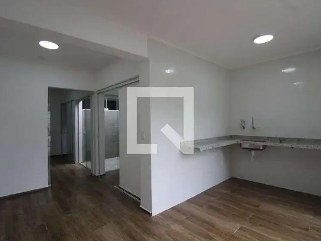Casa / Sobrado para Locação em São Paulo/SP Vila Ema 2 Quartos