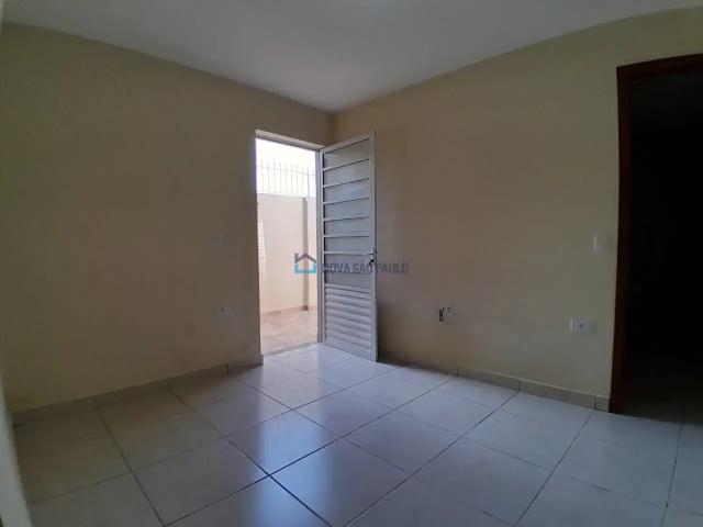 Casa / Sobrado para Locação em São Paulo/SP Vila Guarani 1 Quartos