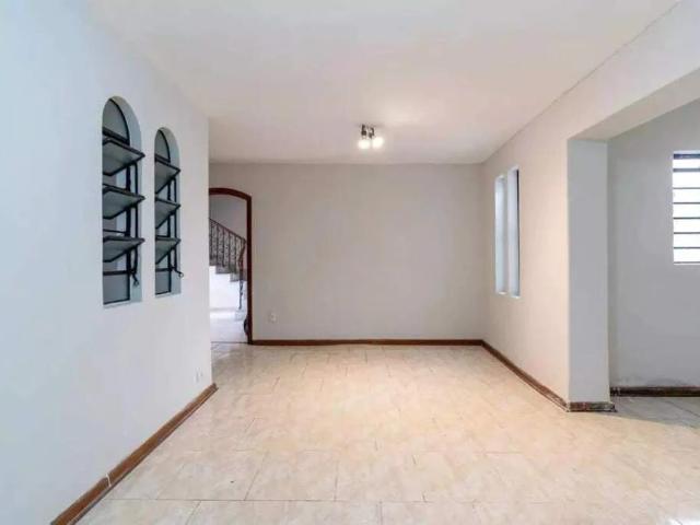 Casa / Sobrado para Locação em São Paulo/SP Vila Guarani 4 Quartos