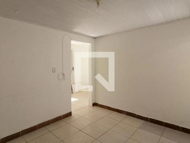 Casa / Sobrado para Locação em São Paulo/SP Vila Guilhermina 1 Quartos