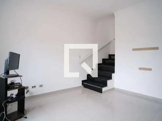 Casa / Sobrado para Locação em São Paulo/SP Vila Guilhermina 2 Quartos