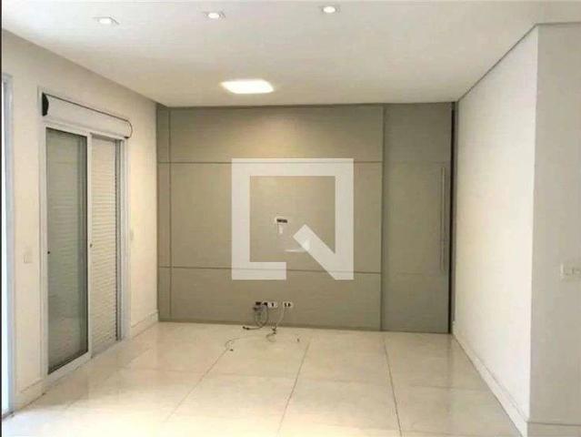 Casa / Sobrado para Locação em São Paulo/SP Vila Irmãos Arnoni 3 Quartos