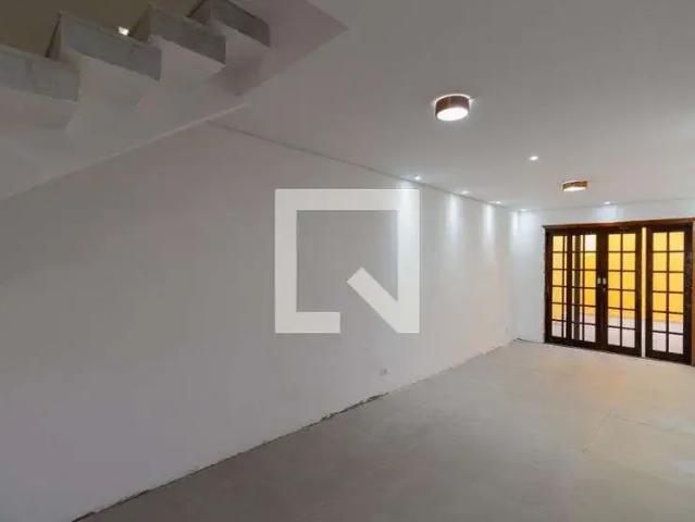 Casa / Sobrado para Locação em São Paulo/SP Vila Jacuí 4 Quartos