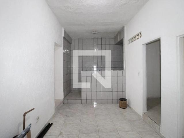 Casa / Sobrado para Locação em São Paulo/SP Vila Jacuí 3 Quartos