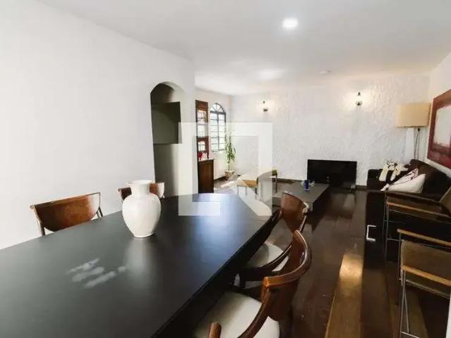 Casa / Sobrado para Locação em São Paulo/SP Vila Leopoldina 4 Quartos